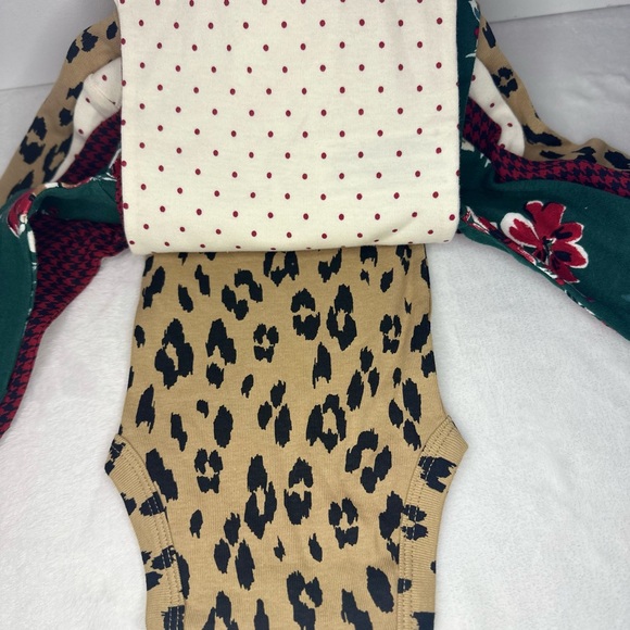 Carter's Newborn Baby Long Sleeve Multicolor Bodysuits 4 Pack Holiday Style NWT - Picture 5 of 5